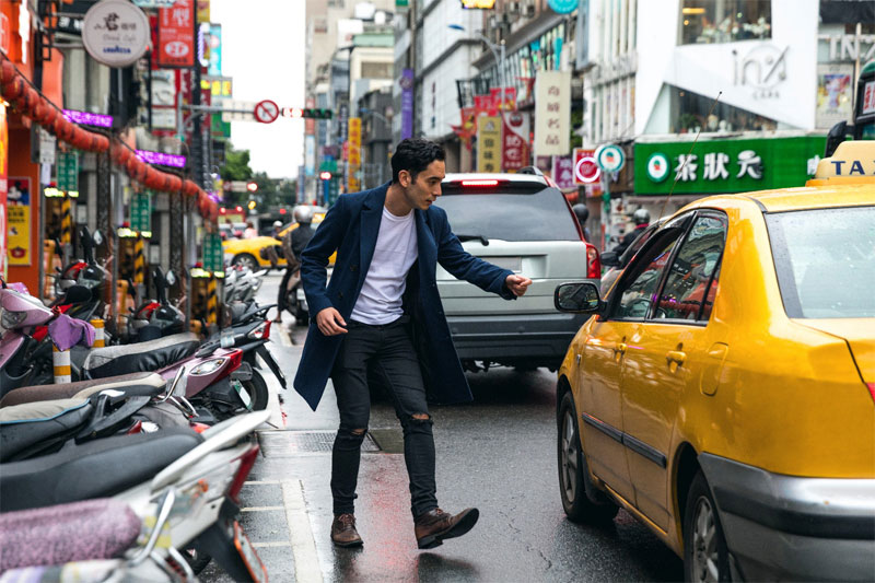 Speaking to a Spanish Taxi-Driver